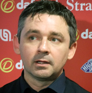 Alan Mac Manus.